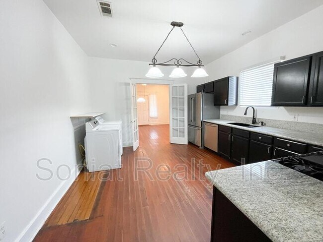 Foto del edificio - 4517 Walmsley Ave