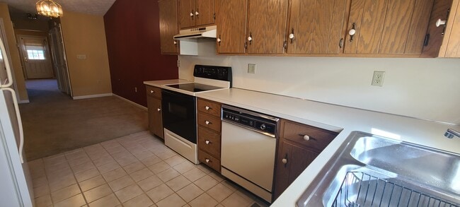 Building Photo - 355 Stonegate Ct