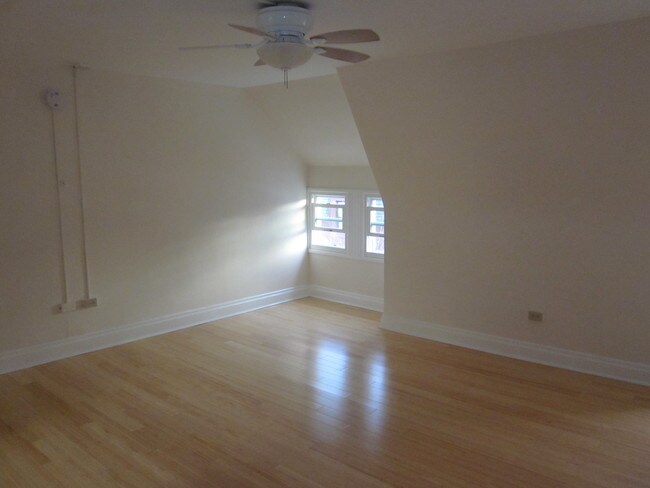 Building Photo - 106 E Preston St