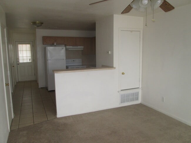 Building Photo - 809 Leifester Cir