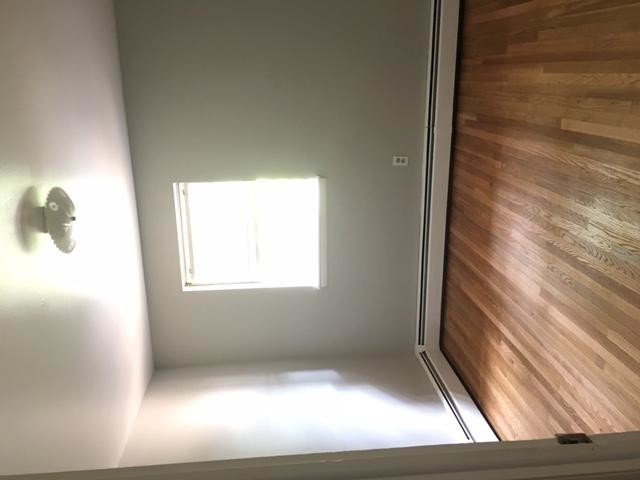 Foto del edificio - 301 E Brown St