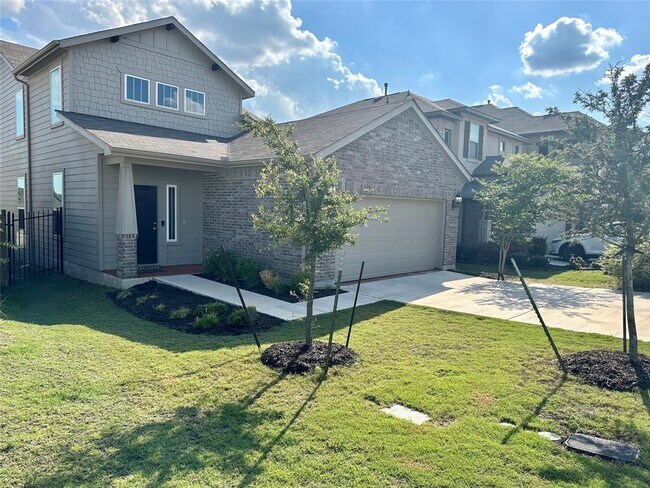 Foto del edificio - 205 Earl Keen St