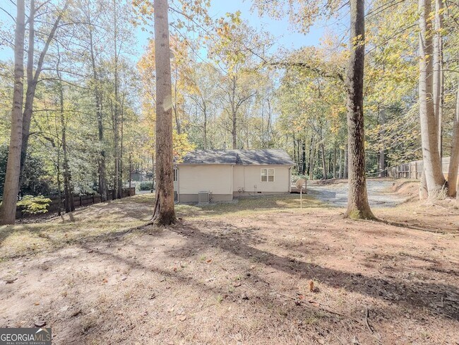 Foto del edificio - 580 Pineland Cir