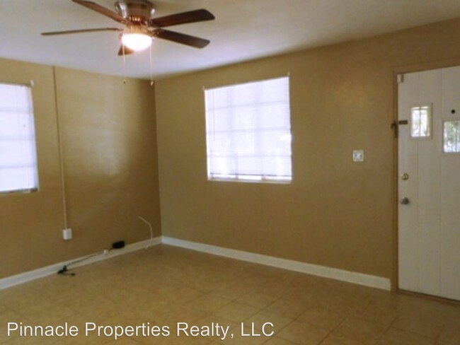Building Photo - 2 br, 1 bath House - 3919 Royal Palm Ave.
