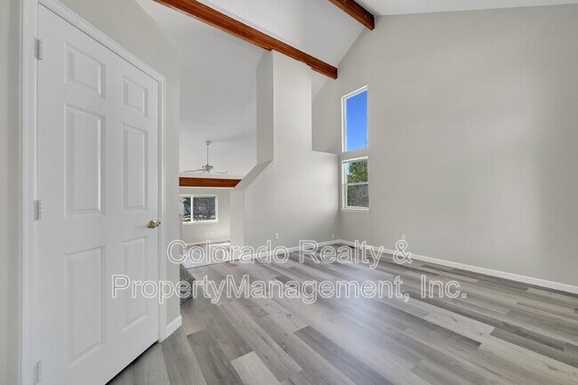 Foto del edificio - 11405 King Way