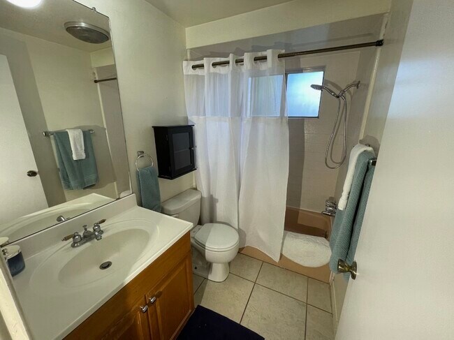 Foto del edificio - 5908 Stockdale Hwy