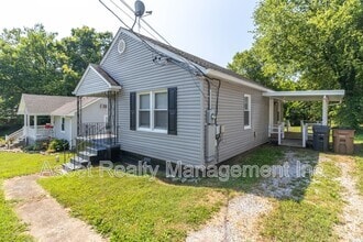 Building Photo - 1818 Price Ave