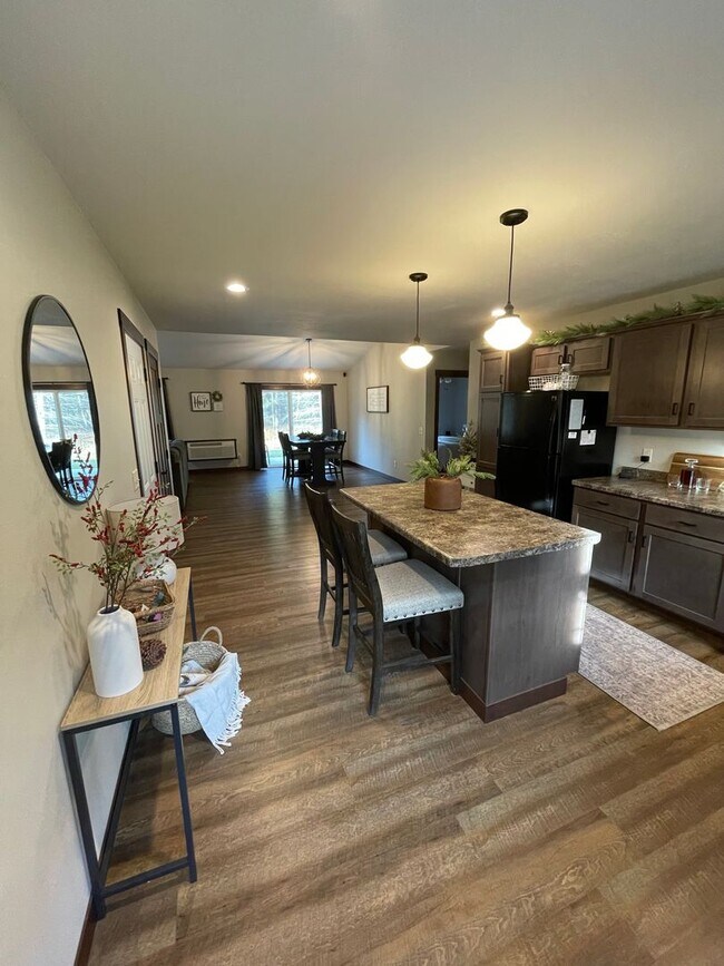 Foto del edificio - 122-124 Hickory Lane