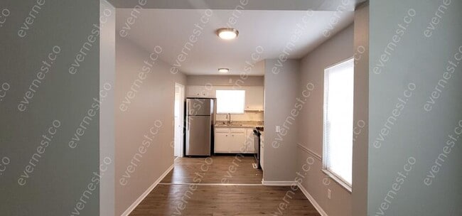 Foto del edificio - 3234 Algonquin Pkwy