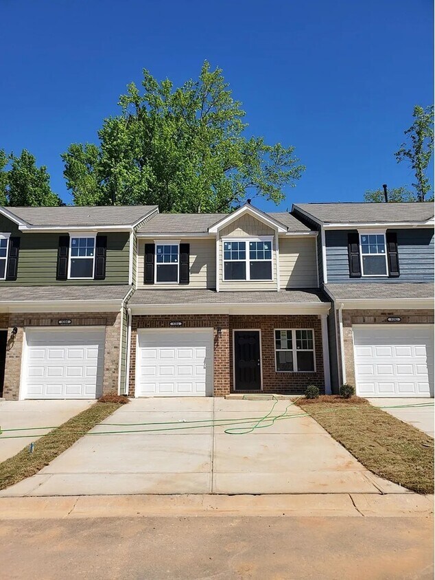 Foto principal - 9204 Grand Valley Dr