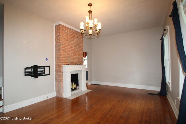 Building Photo - 1836 Tyler Pkwy