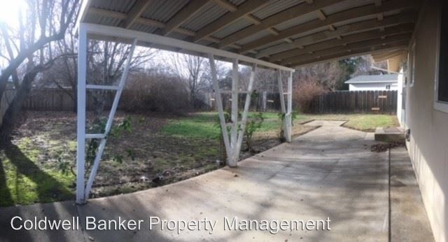 Building Photo - 3 br, 1 bath House - 3120 Stingy Lane