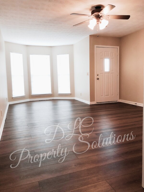 Foto del edificio - 254 Elder Dr