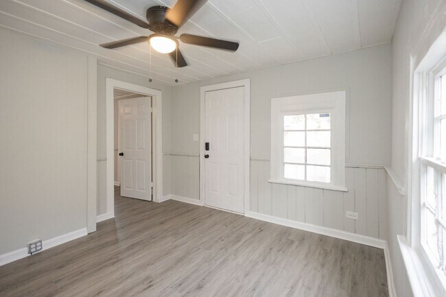 Foto del edificio - 2 Bedroom House for Rent in Macon, GA – THIS IS NOT A DUPLEX Near Mercer University | $900/mo