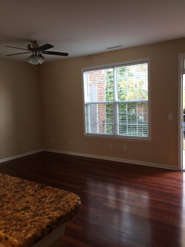 Foto del edificio - 1804 Affirmed Way