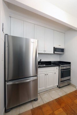 Building Photo - 143 E 29th St