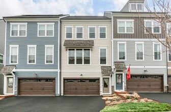 Building Photo - 1721 Beech Leaf St