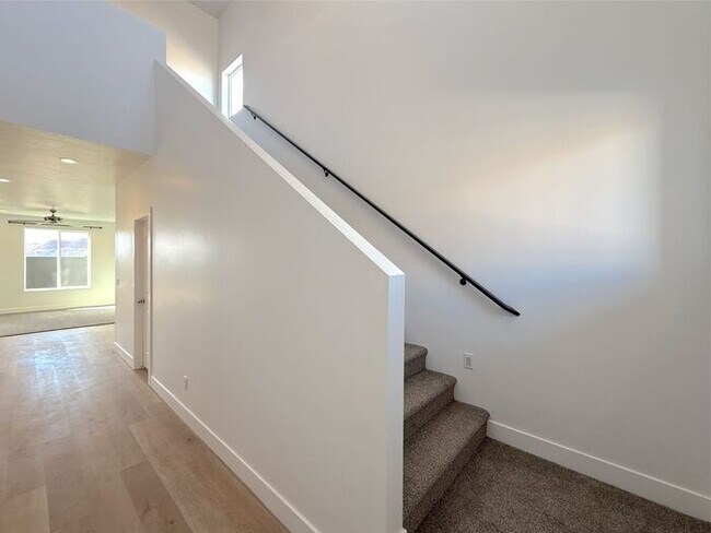 Foto del edificio - Brand New 3 bed, 2.5 Bath 1 car garage Townhome