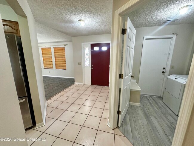 Foto del edificio - 2544 Park Pl Blvd