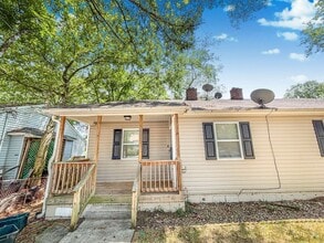 Building Photo - 488 Ramona St NE