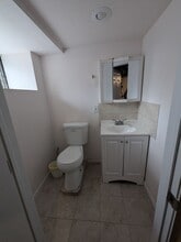 Building Photo - 929 Edgemore Rd