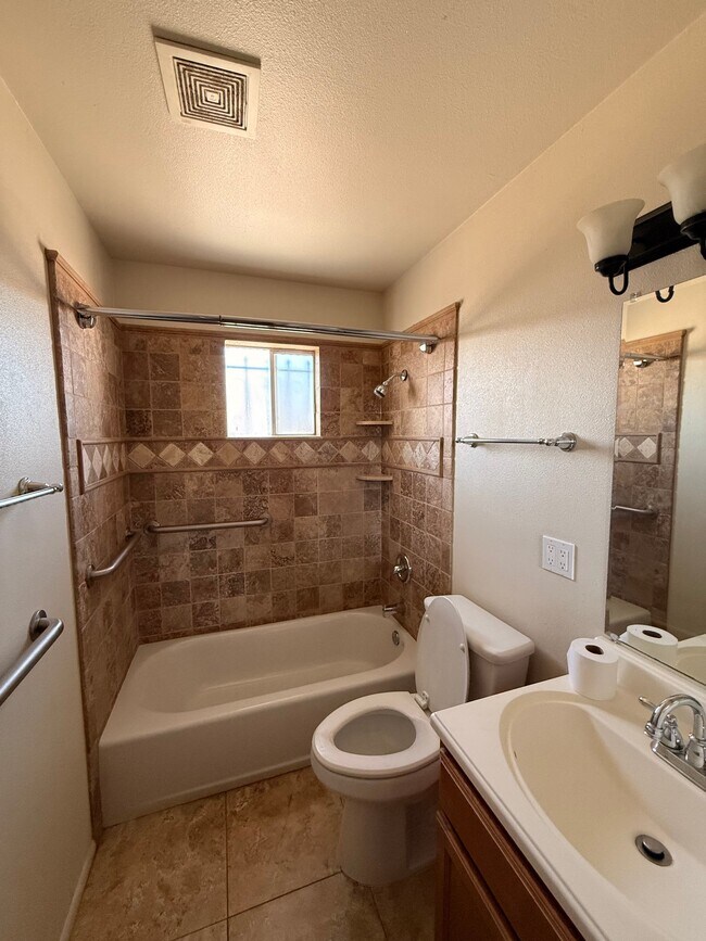 Foto del edificio - 508 E Euclid Ave