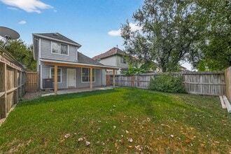 Building Photo - 8253 Fuqua Gardens Dr