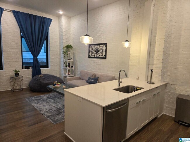 Foto del edificio - 1329 4th Ave S