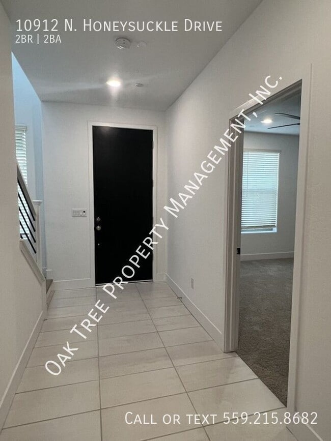 Building Photo - 10912 N Honeysuckle Dr