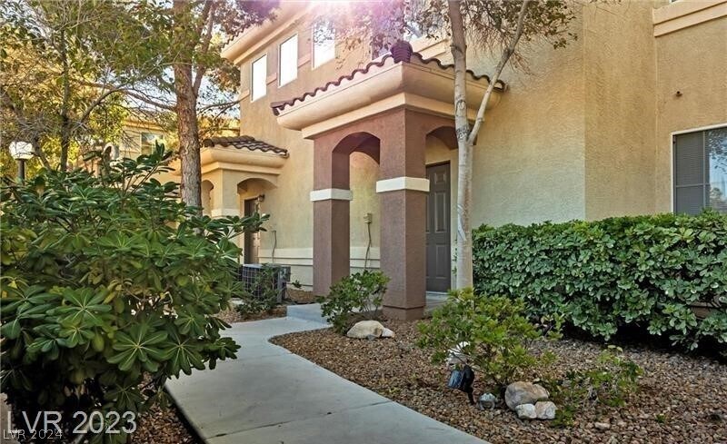 Primary Photo - 9050 W Warm Springs Rd