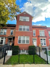 Building Photo - 2427 W Grenshaw St