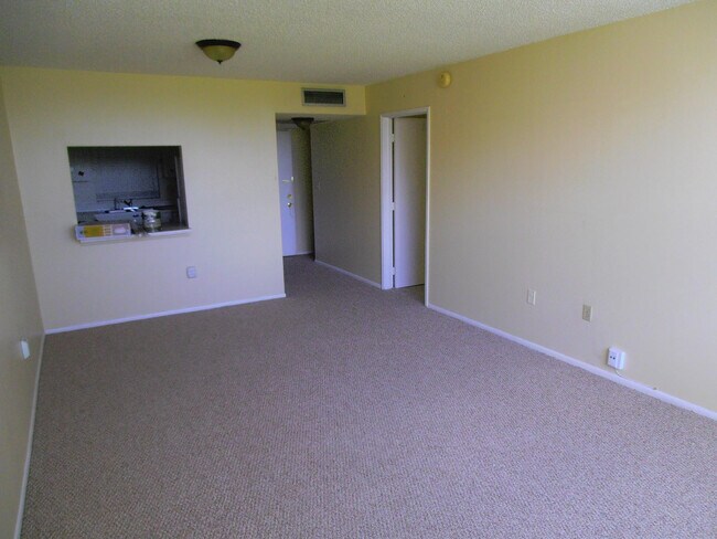Foto del edificio - 9451 Evergreen Pl