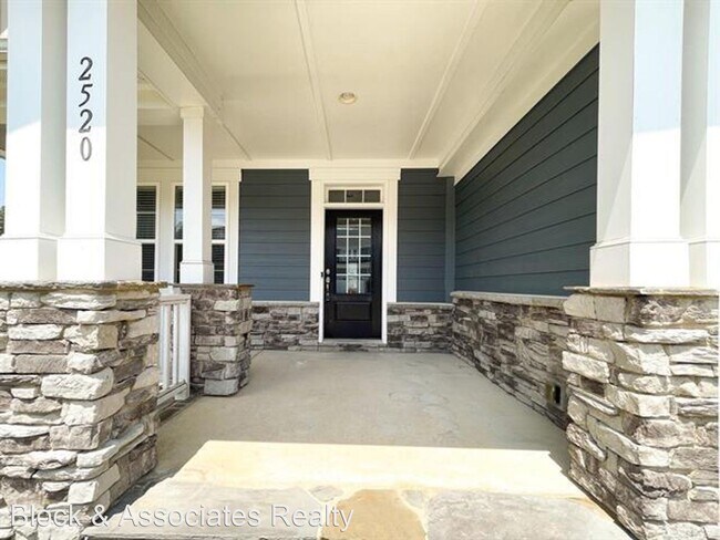 Foto del edificio - 4 br, 3.5 bath House - 2520 Snowdrop Ct