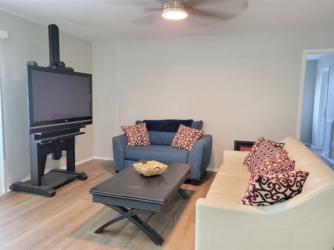 Foto del edificio - 2 br, 2 bath 4plex - 1106 Autumn Cir C