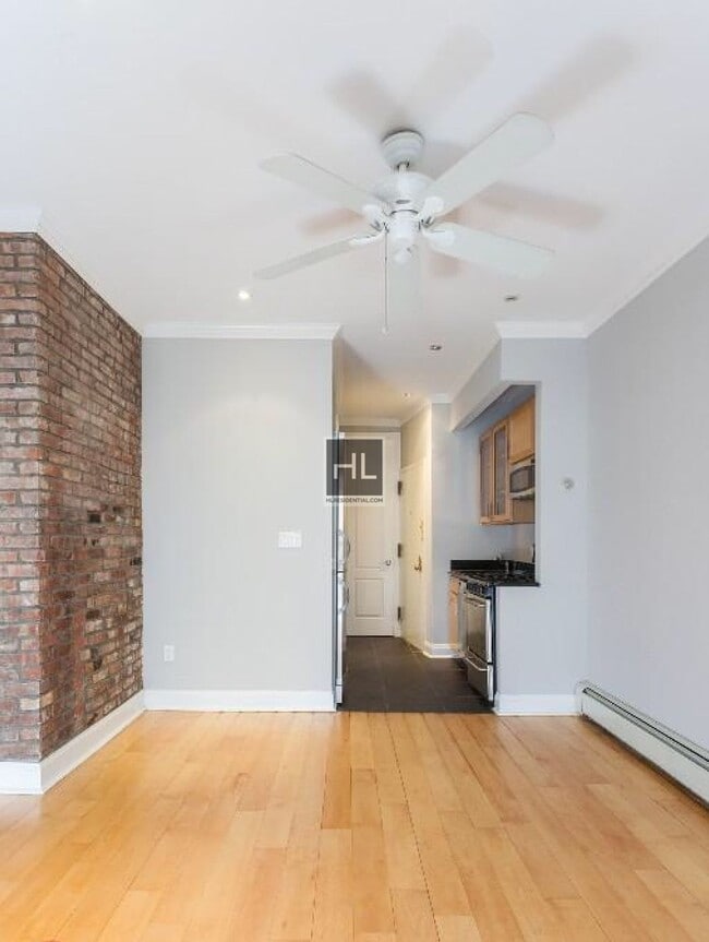 Building Photo - AVENUE B