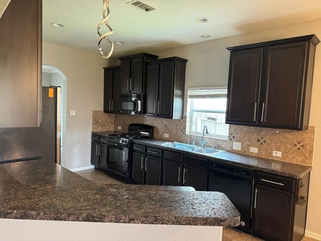 Foto del edificio - 25614 Crisp Spring Ln
