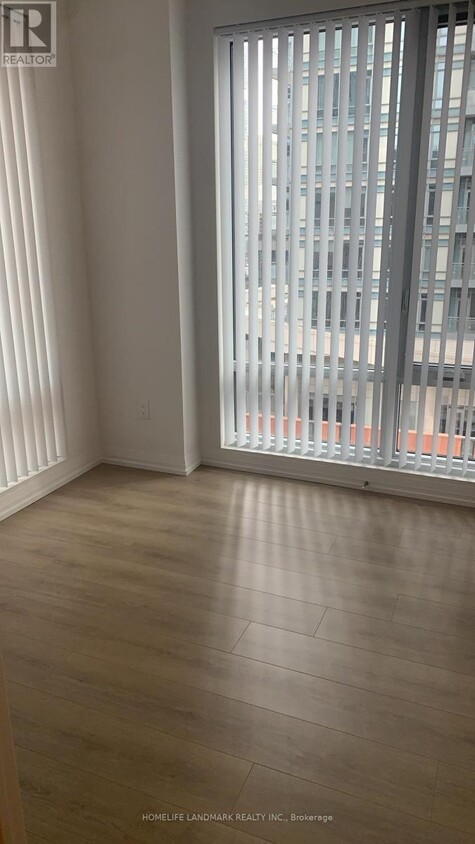 Photo principale - 8-1108 Widmer St