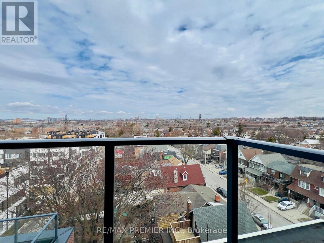 Photo principale - 705-1808 ST CLAIR Ave