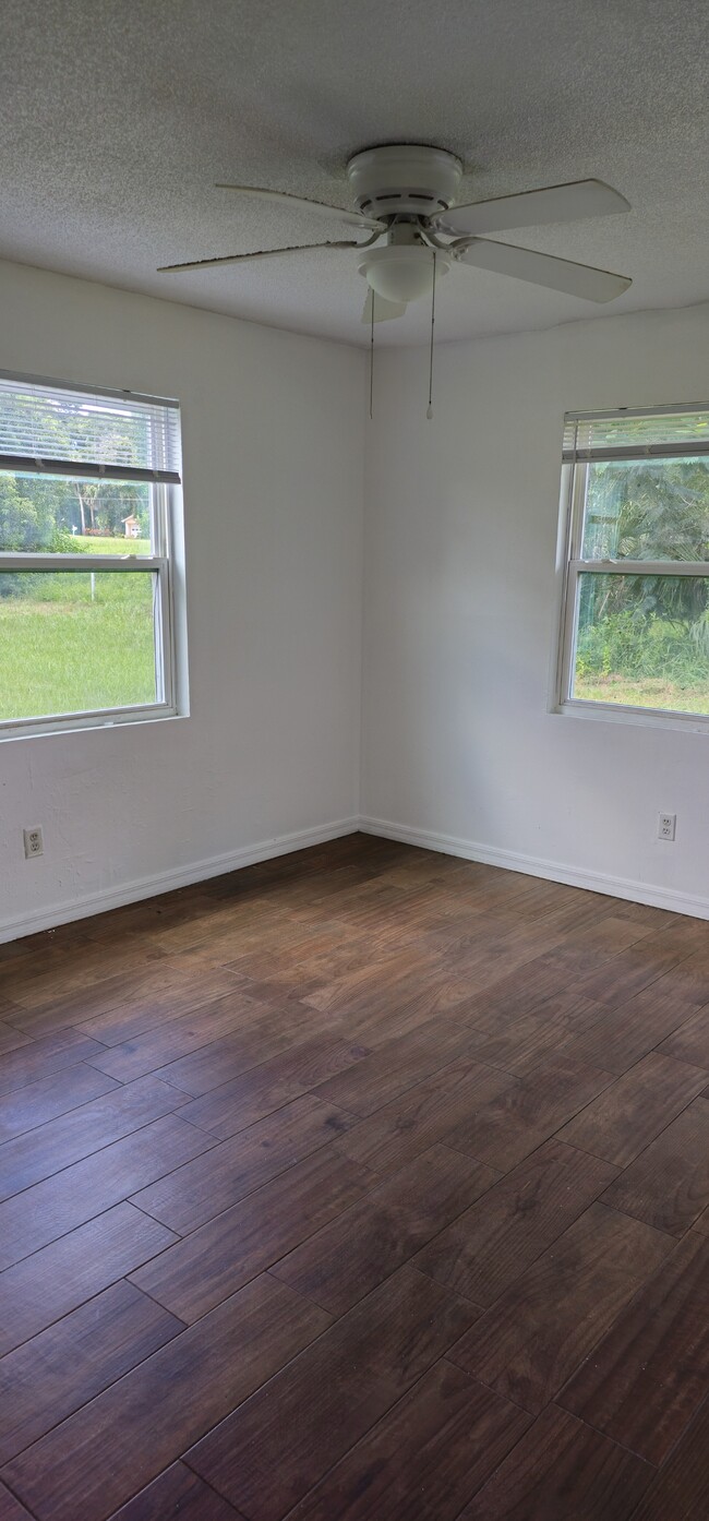 Building Photo - 30451 Dubsdread Dr