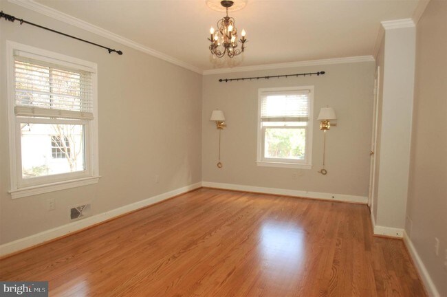 Foto del edificio - 3501 N Valley St