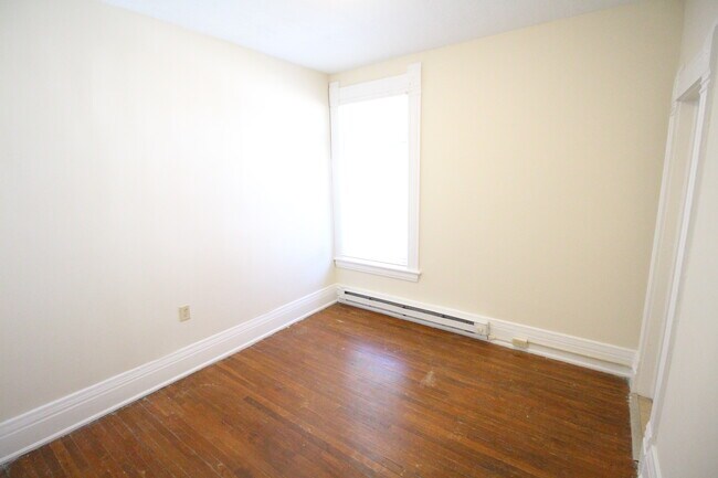 Foto del edificio - 713 N Wheeling Ave