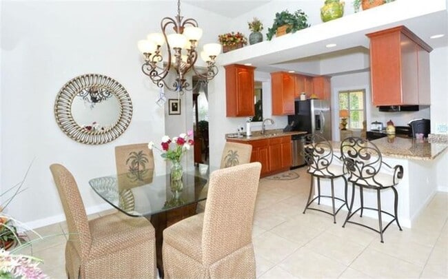 Foto del edificio - 4-bd, 4-bth in The Isles - One Of Palmer Ranch’s Most Sought After Community