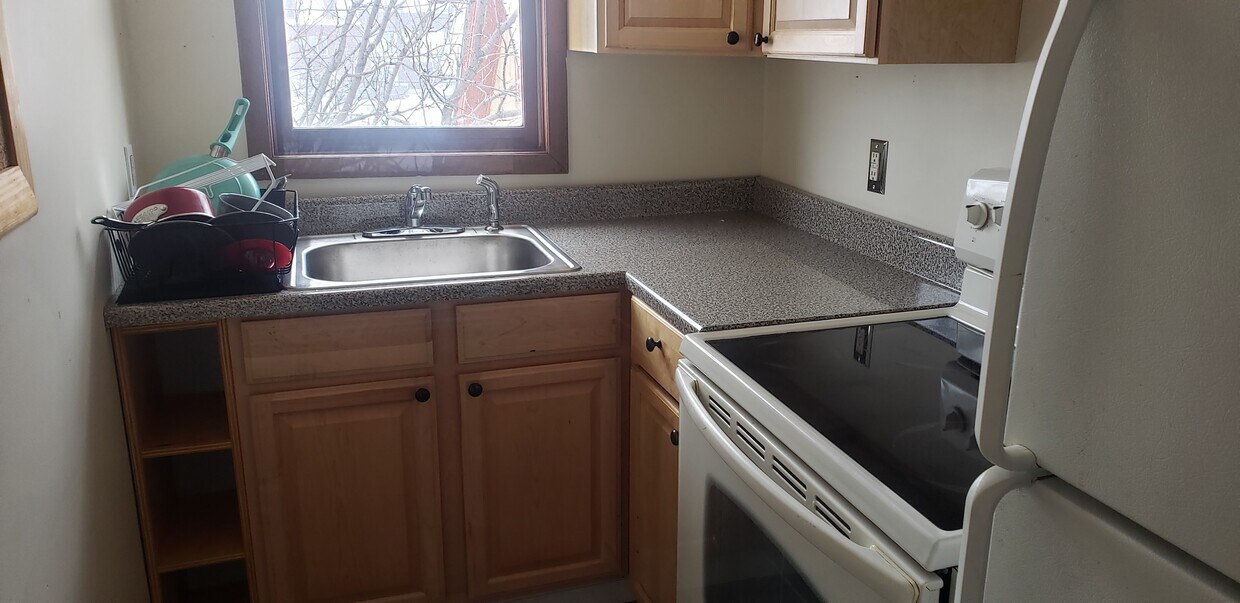 108 Pearl St Unit 4, Medina, NY 14103 Apartments in Medina, NY