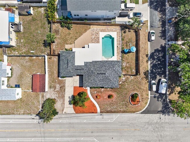 Foto del edificio - 1674 34th Ave N