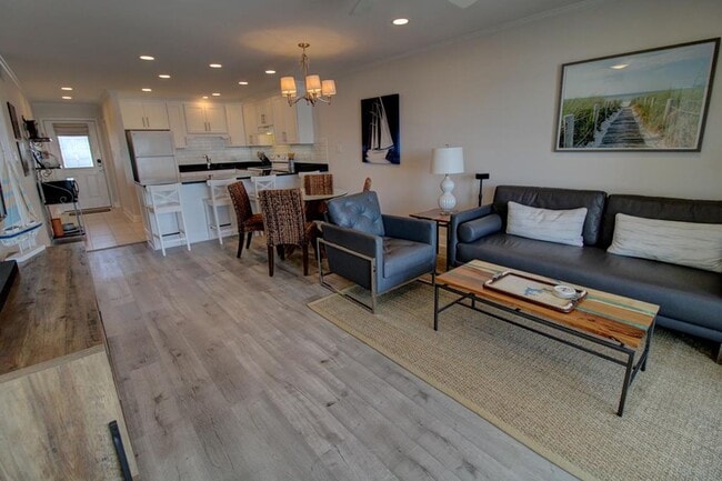 Building Photo - Fully Furnished: Queen's Grant Ocean Front Condo #A302