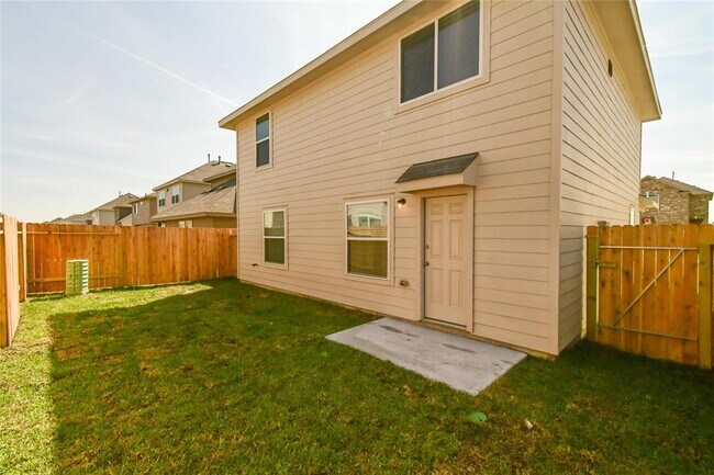 Building Photo - 4218 Silver Ranch Rd