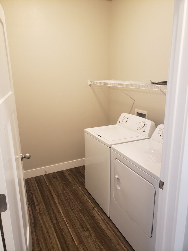 Laundry Room - 3792 W 1800 N