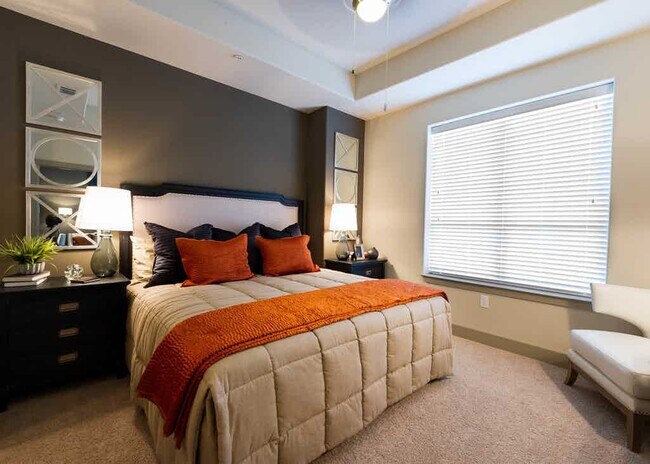 Building Photo - Elegant 1-Bedroom Bliss: Your Stylish Urba...