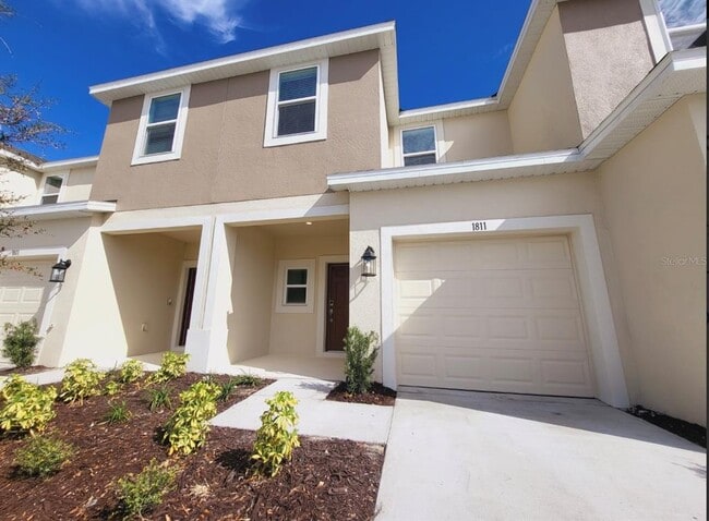 Building Photo - 1811 Roosevelt Pl