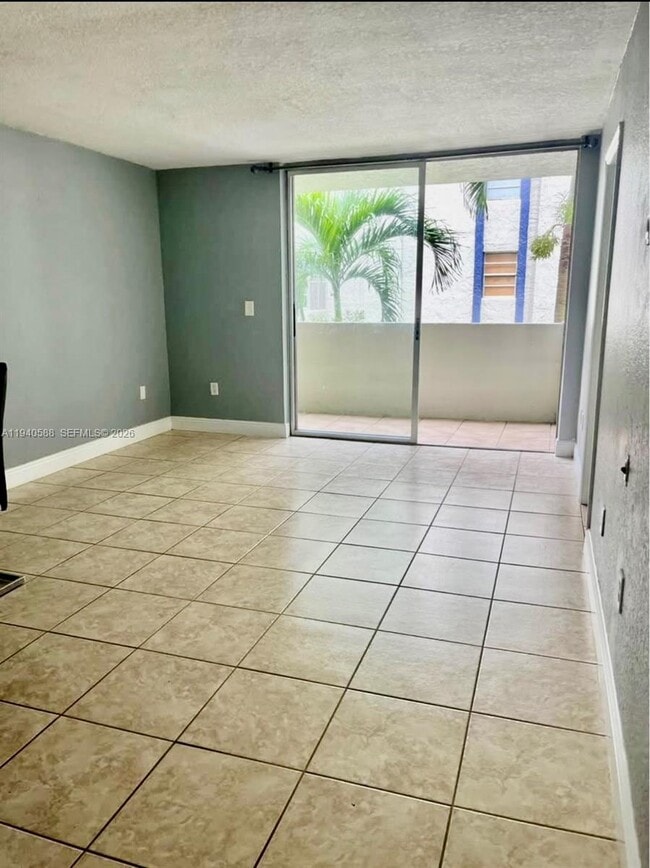 Foto del edificio - 10090 NW 80th Ct